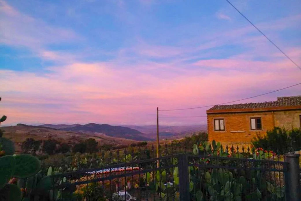 Aussicht von der Olivenplantage OlivenOnkel in Agira